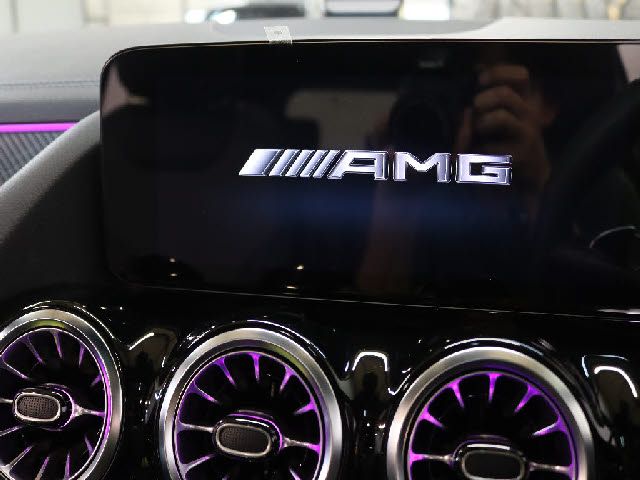 MERCEDES AMG GLA class