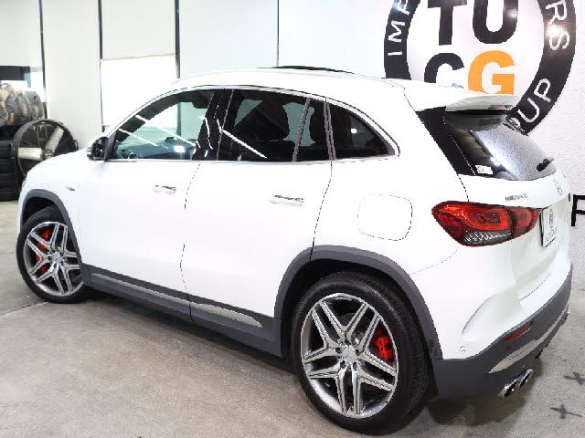 MERCEDES AMG GLA class