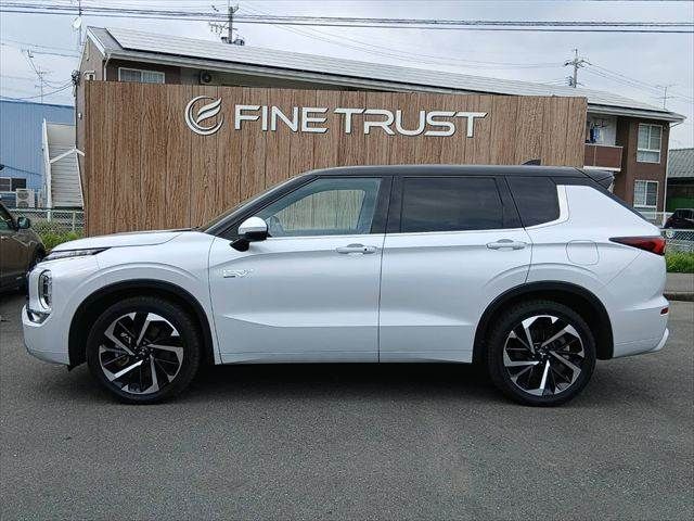 OUTLANDER PHEV