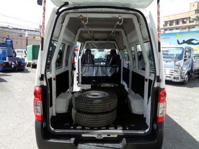 NV350 CARAVAN 1.2t