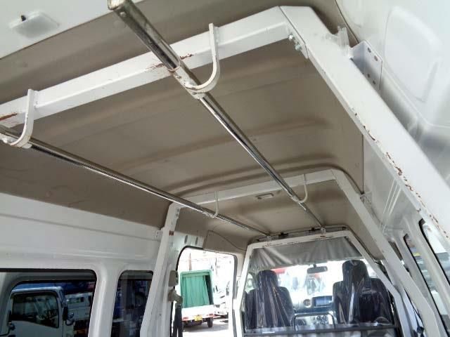 NV350 CARAVAN 1.2t