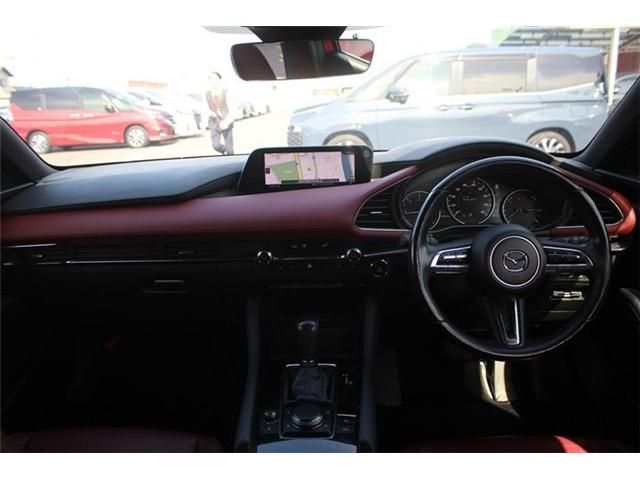 MAZDA3 FASTBACK