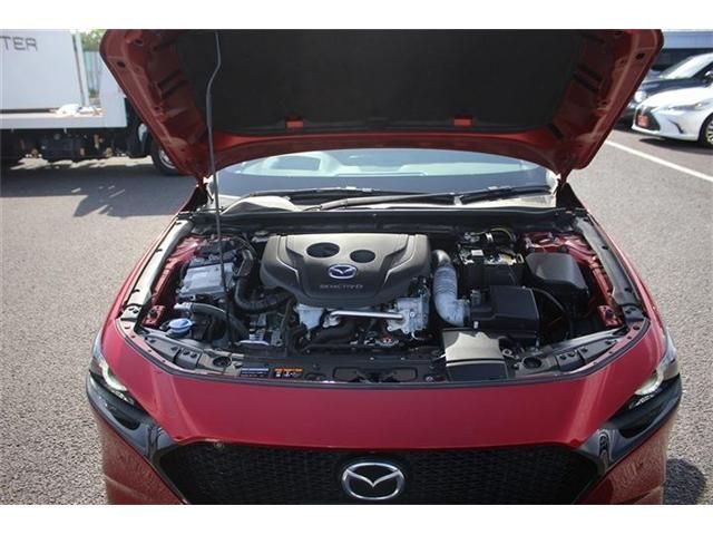 MAZDA3 FASTBACK
