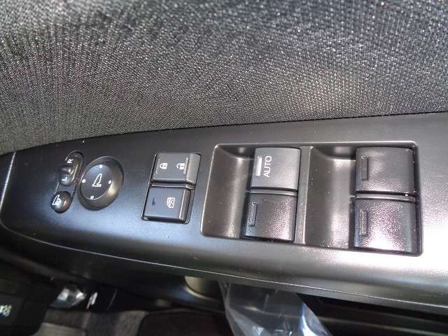 N-BOX CUSTOM