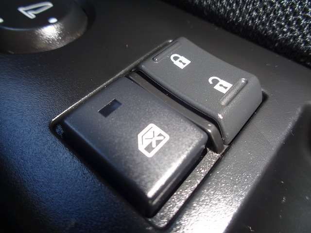 N-BOX CUSTOM