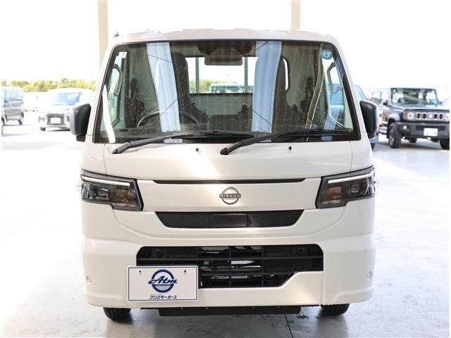 CLIPPER truck