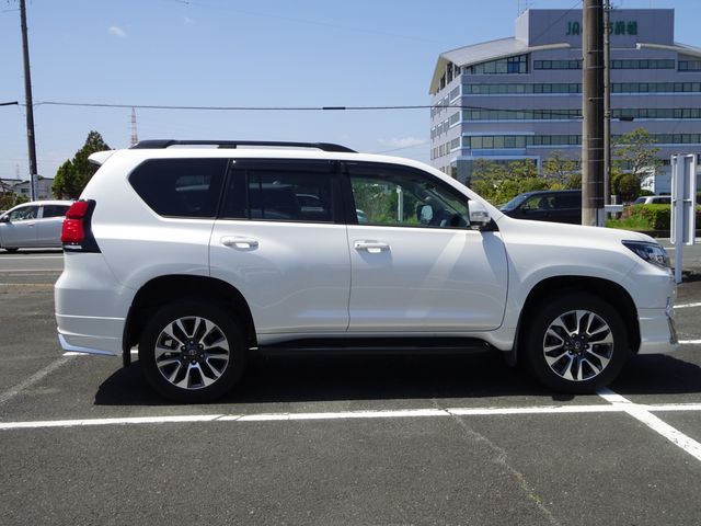 LANDCRUISER PRADO