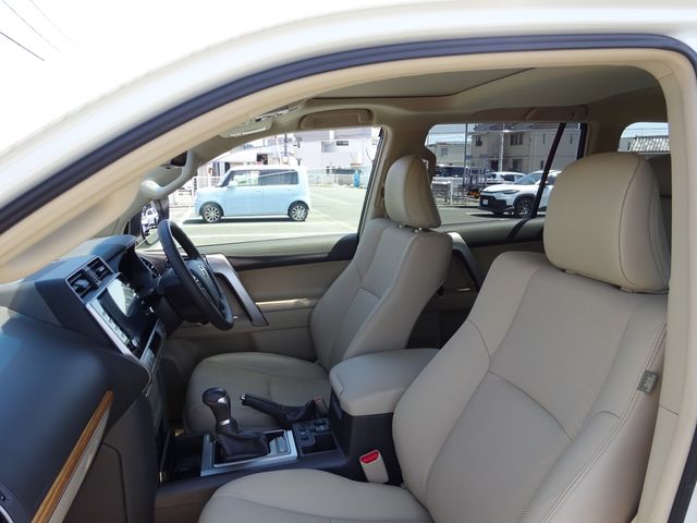 LANDCRUISER PRADO