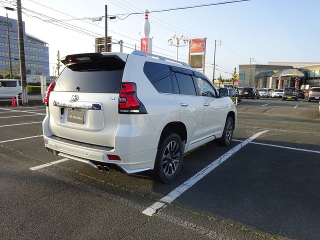 LANDCRUISER PRADO
