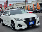 CROWN sedan hybrid
