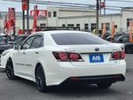CROWN sedan hybrid