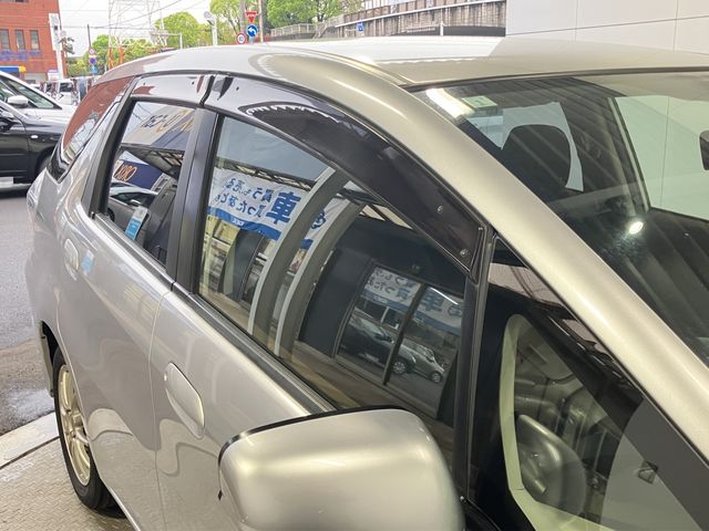 FIT SHUTTLE HYBRID