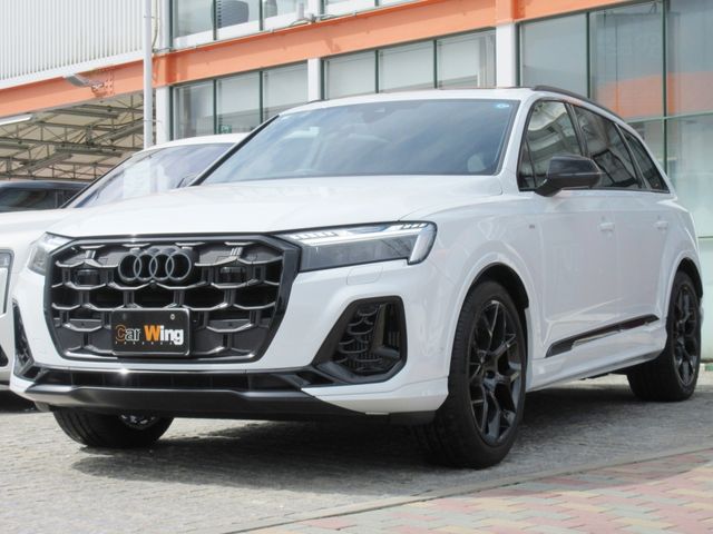 AUDI  Q7