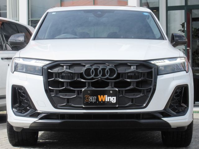 AUDI  Q7