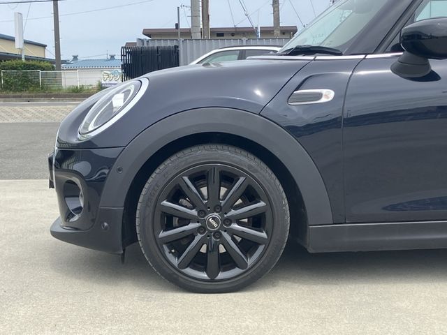 MINI COOPER D 5DOOR