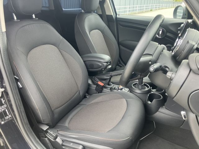 MINI COOPER D 5DOOR
