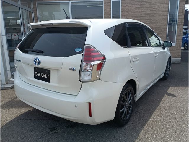 PRIUS Alpha