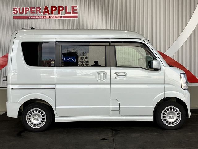 NV100 CLIPPER RIO 4WD