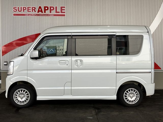 NV100 CLIPPER RIO 4WD