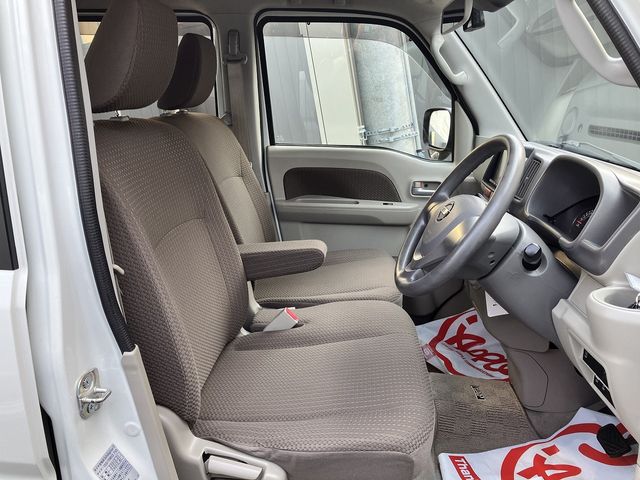 NV100 CLIPPER RIO 4WD