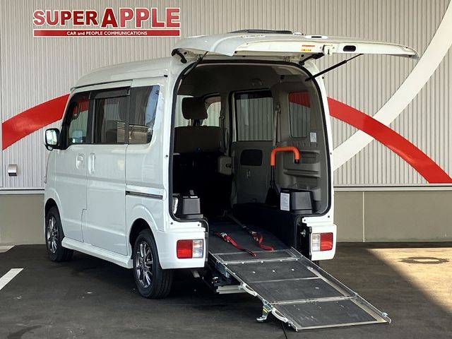 NV100 CLIPPER RIO 4WD