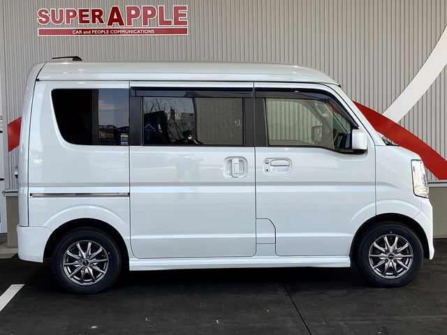 NV100 CLIPPER RIO 4WD