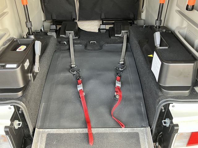 NV100 CLIPPER RIO 4WD