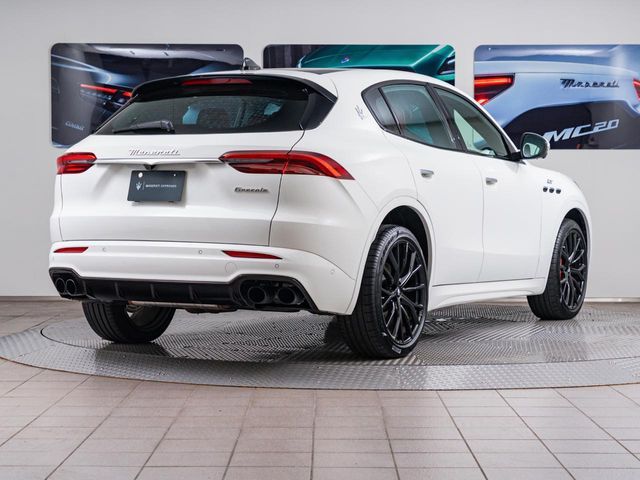 MASERATI Grecale