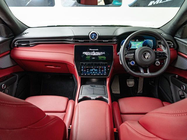 MASERATI Grecale