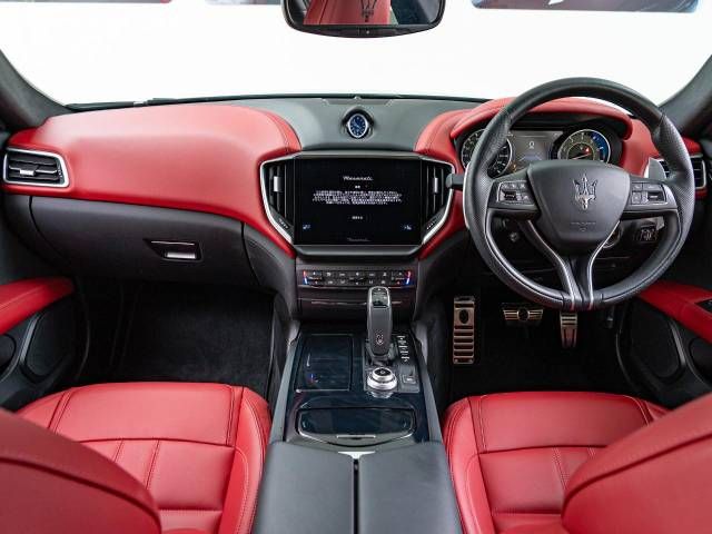 MASERATI GHIBLI Sedan