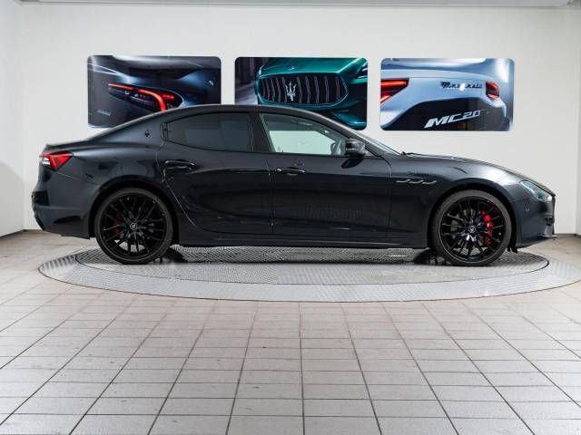 MASERATI GHIBLI Sedan
