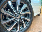 VOXY HYBRID