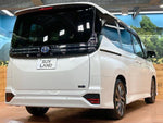 VOXY HYBRID