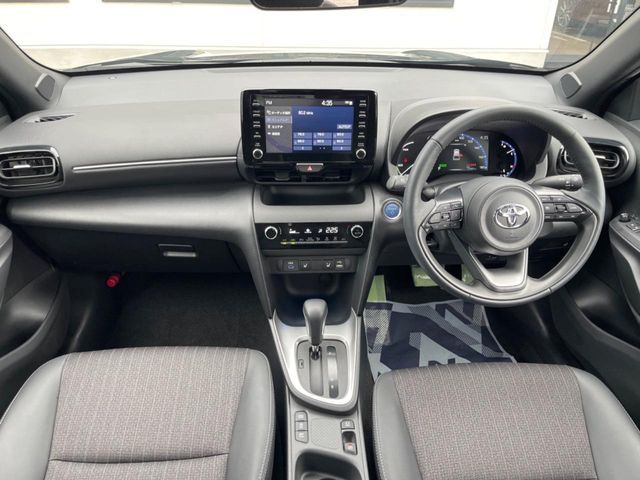 YARIS CROSS HYBRID