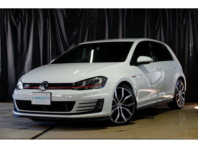 VOLKSWAGEN GOLF GTI