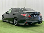 CROWN sedan hybrid