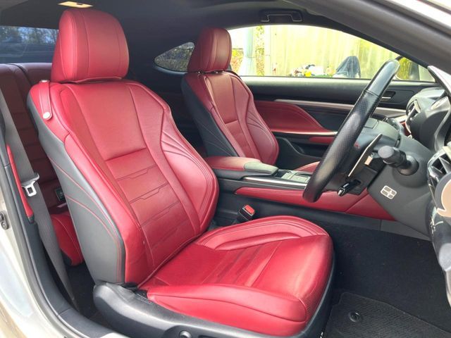 LEXUS RC200t
