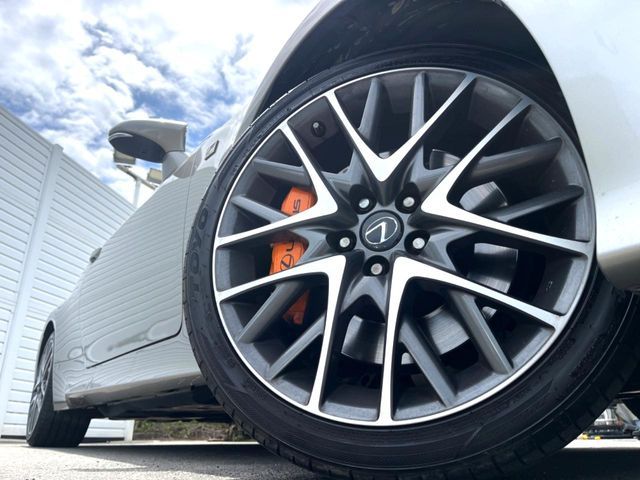 LEXUS RC200t