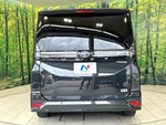 VOXY HYBRID