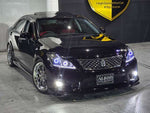 CROWN sedan