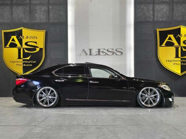 LEXUS LS460