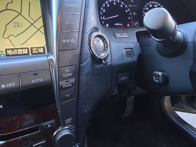 LEXUS LS460