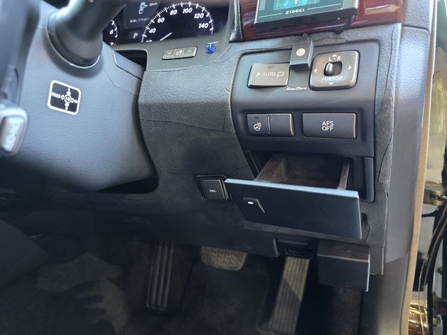 LEXUS LS460