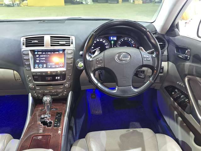 LEXUS IS250