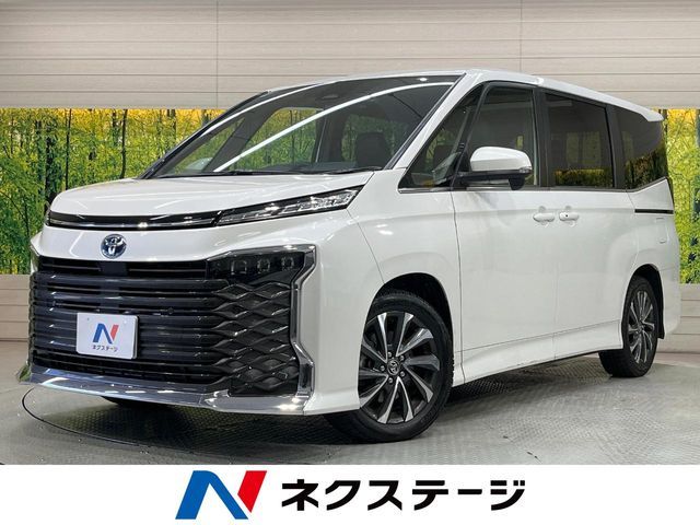 VOXY HYBRID