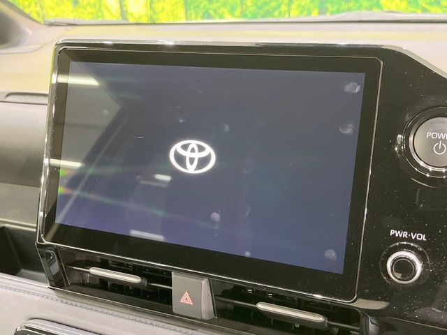 VOXY HYBRID