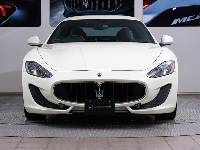 MASERATI GRANTURISMO