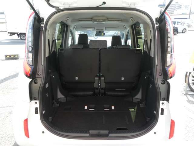 SIENTA HYBRID