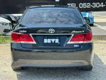 CROWN sedan hybrid
