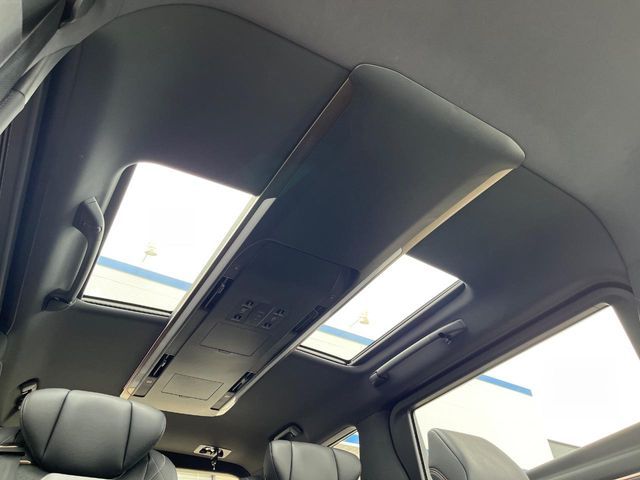VELLFIRE HYBRID